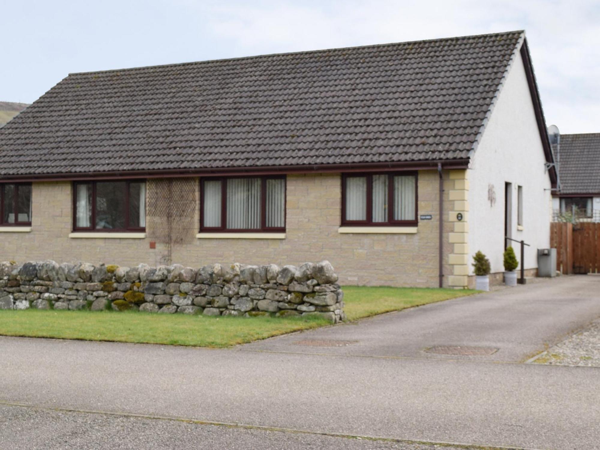 Four Winds Villa Drumnadrochit Exterior photo